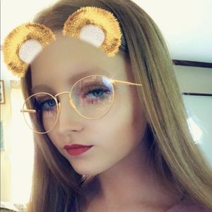 Meet your Posher, Julianna